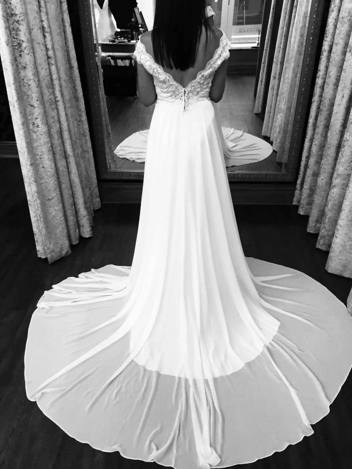 wedding dress seamstress